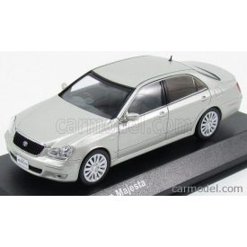 Kyosho TOYOTA CROWN MAJESTA 2009