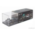 Burago MERCEDES F1 W15 EQ PERFORMANCE TEAM AMG PETRONAS MOTORSPORT N 44 SEASON 2024 LEWIS HAMILTON - WITH PILOT AND SHOWCASE