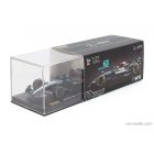 Burago MERCEDES F1 W15 EQ PERFORMANCE TEAM AMG PETRONAS MOTORSPORT N 63 SEASON 2024 GEORGE RUSSELL - WITH PILOT AND SHOWCASE