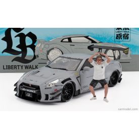   SOLIDO NISSAN GT-R (R35) TYPE 2 LIBERTY WALK LB WORKS COUPE WITH AMERICAN DIORAMA FIGURE 2018