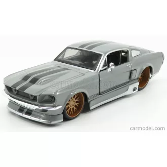 Maisto FORD MUSTANG COUPE CUSTOM 1967