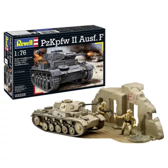 Revell - PzKpfw II Ausf. F harcjármű makett
