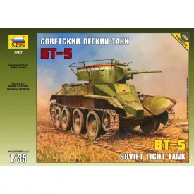 Zvezda Russian BT-5 Light Tank makett