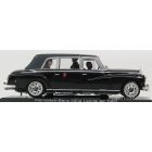 Norev MERCEDES-BENZ 300d LANDAULET 1960 STATE CITY OF VATICAN WITH FIGURES POPE - PAPA - GIOVANNI XXIII