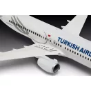 Revell - Boeing 737-800 Turkish Airlines repülő makett