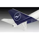 Revell - Boeing 747-8 Lufthansa "New Livery" repülő makett