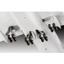 Revell - Boeing 747-8 Lufthansa "New Livery" repülő makett
