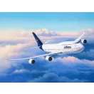 Revell - Boeing 747-8 Lufthansa "New Livery" repülő makett