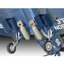 Revell - F4U-4 Corsair makett