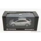 Minichamps Toyota AVENSIS 2009