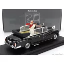 RIO MERCEDES 300D LIMOUSINE 1960 - WITH DRIVER AND POPE (SÉRÜLT)