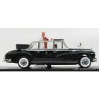 RIO MODELS MERCEDES BENZ 300 D LIMOUSINE 1960 - WITH FIGURE POPE - PAPA GIOVANNI XXIII