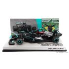 MINICHAMPS - MERCEDES GP - F1 W12 MERCEDES M12 EQ POWER+ TEAM AMG PETRONAS MOTORSPORT FORMULA ONE N 44 WINNER BRAZILIAN GP (WITH FLAG) 2021 LEWIS HAMILTON