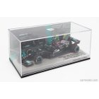 MINICHAMPS - MERCEDES GP - F1 W12 MERCEDES M12 EQ POWER+ TEAM AMG PETRONAS MOTORSPORT FORMULA ONE N 44 WINNER BRAZILIAN GP (WITH FLAG) 2021 LEWIS HAMILTON