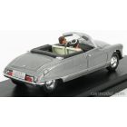 RIO MODELS CITROEN DS 19 CABRIOLET JUST MARRIED 1961 WITH FIGURES