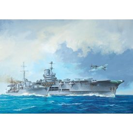 Revell HMS Ark Royal & Tribal Class Destroyer makett