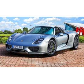 Revell Porsche 918 Spyder makett