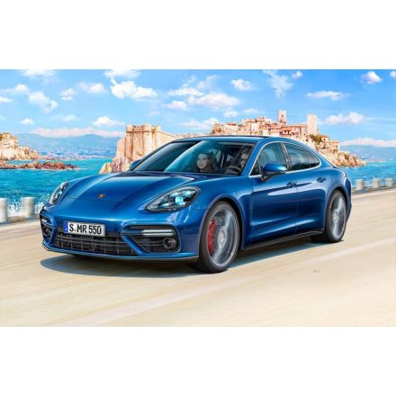 Revell Porsche Panamera Turbo makett