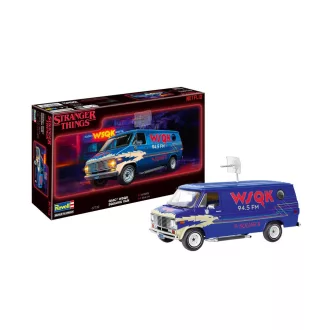 Revell - Car Stranger Things autó makett