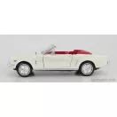 Motormax FORD MUSTANG CABRIOLET OPEN 1964 - JAMES BOND 007 - GOLDFINGER - MISSIONE GOLDFINGER