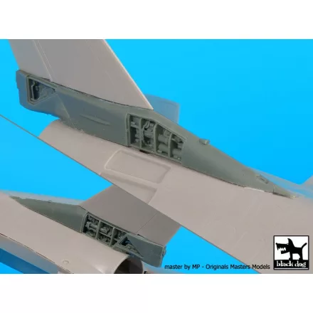 Black Dog F-16 C Tail electronics for Tamiya