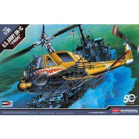 Academy Bell UH-1C Frog (Huey) US Army makett