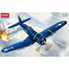  Academy Vought F4U-4 Corsair - Battle of Jangjin Reservoir makett