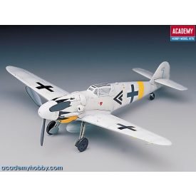 Academy MESSERSCHMITT Bf109G-14 makett