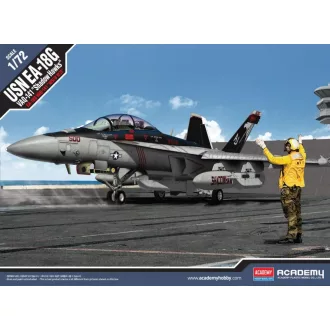 Academy E/A-18G Growler VAQ-141 Shadowhawks makett
