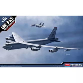 Academy Boeing B-52G/H Stratofortress makett