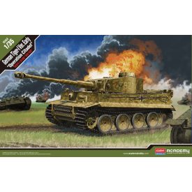   Academy Pz.Kpfw.VI Tiger I early version "Operation Citadel" makett