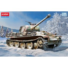   Academy Pz.Kpfw.V Panther Ausf.G "Early Production" makett