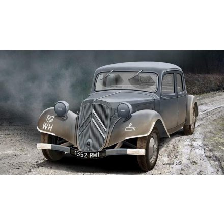 Ace Model Staff Car Traction Avant 11CV makett