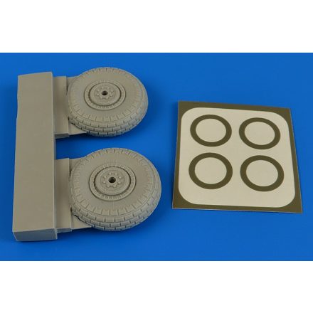 Aires Ilyushin Il-2M3 wheels & paint masks (Hobby Boss)