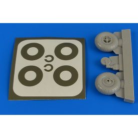   Aires Bucker Bu-131A/Bu-131D wheels & paint masks transverse tread without disc cover (ICM)