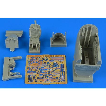 Aires Mikoyan MiG-25RB Foxbat-B cockpit set (ICM)