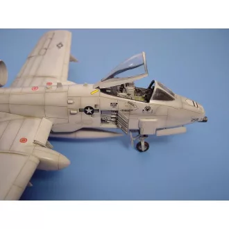   Aires A-10A Thunderbolt II Cockpit Set, Bewaffnung, Elektronikschächte für Italeri Bausatz cockpit készlet