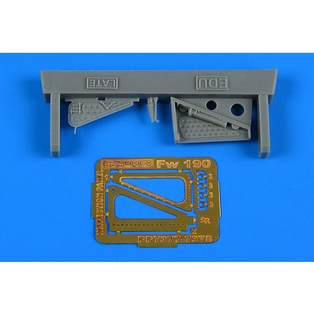 Aires Fw 190 inspection panel - late (EDUARD)