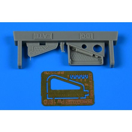 Aires Fw 190D inspection panel - late (IBG)