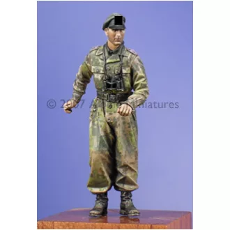 Alpine Miniatures Waffen SS Panzer Officer