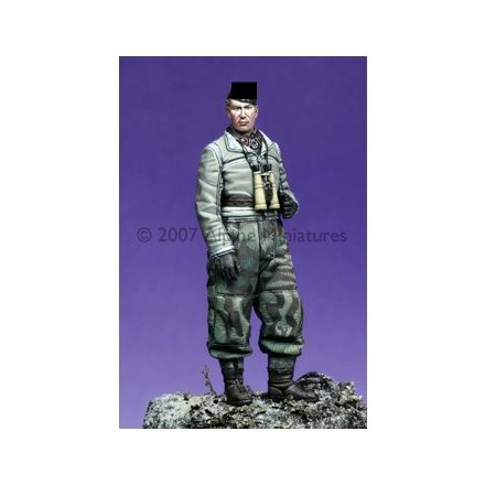 Alpine Miniatures Winter Panzer Officer