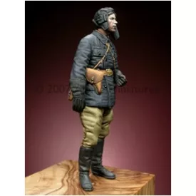 Alpine Miniatures WW2 Russian Tank Commander