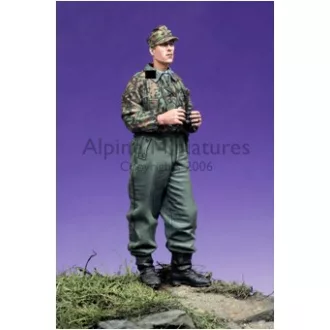 Alpine Miniatures SS Panzer Recon Officer