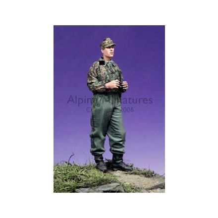 Alpine Miniatures SS Panzer Recon Officer