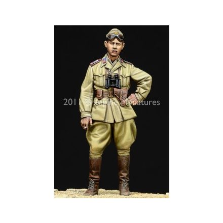 Alpine Miniatures WW2 Italian AFV Officer