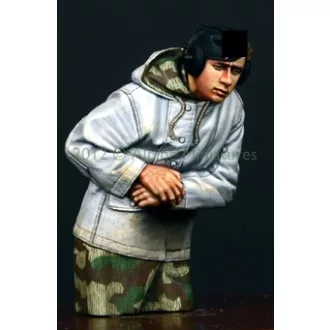 Alpine Miniatures Panther Commander #2