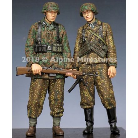 Alpine Miniatures WSS Grenadiers 44-45 Set (2 figs)