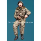 Alpine Miniatures British Tank Commander #1 (2 heads included)