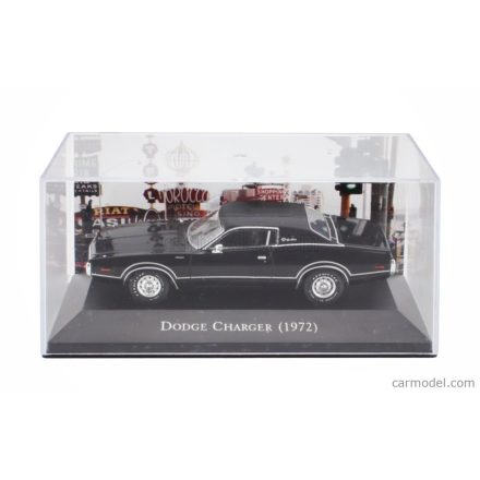EDICOLA DODGE CHARGER COUPE 1972 - WITH SHOWCASE