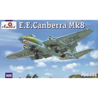 Amodel E.E.Canberra Mk.8 repülő makett
